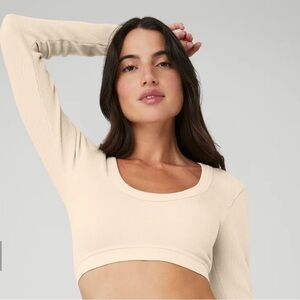 NWT 🌟 ALO Yoga Seamless Ribbed Cropped Serene Long Sleeve